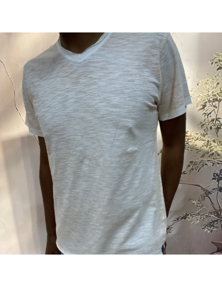 T-shirt flammé beige blanc col V homme | pole sud | Boutique à Castelsarrasin